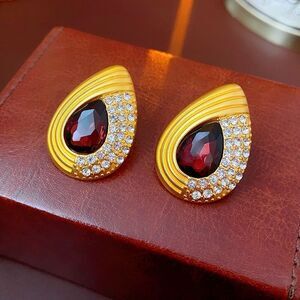 Gold Tone Wavy Teardrop Earrings Burgundy Rhinestone Stud Earrings Classic